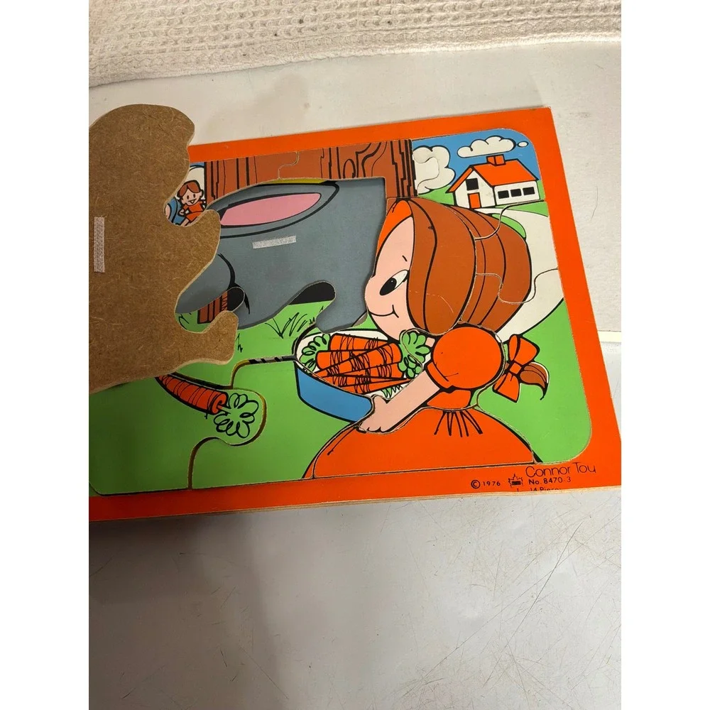 Vintage Kids Connor Toy Discovery Puzzle OS Orange 1976 No. 8470-3 Bunny Garden